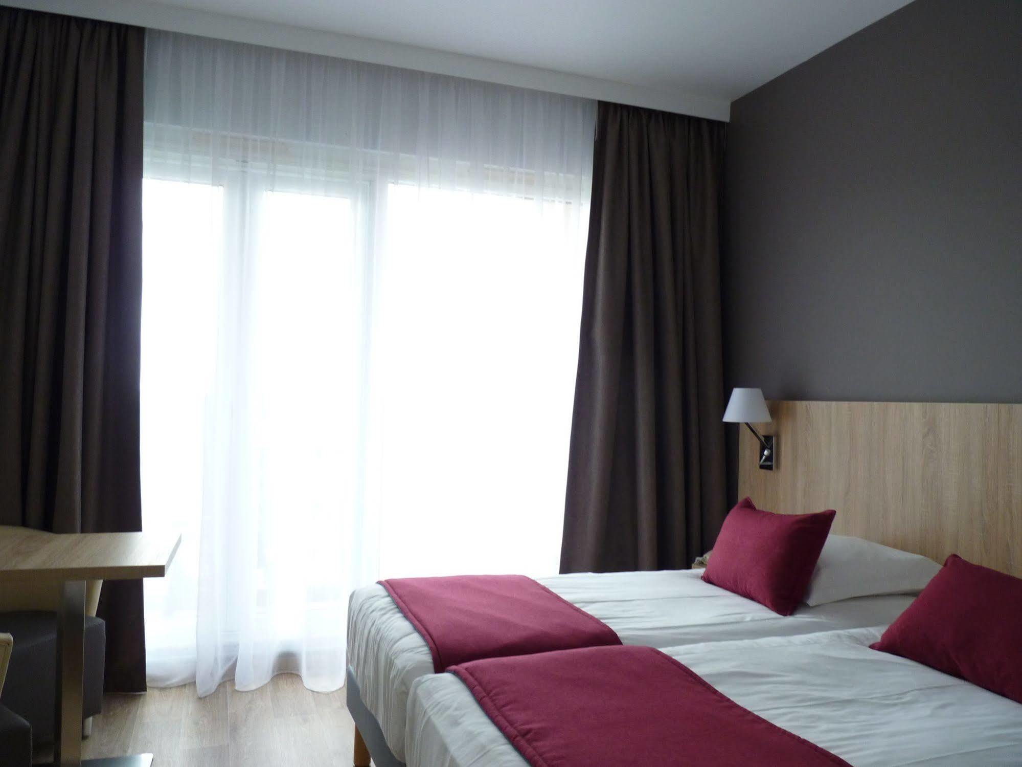 Logis Hotel Notre-Dame De Bonne Fontaine Danne-et-Quatre-Vents Kültér fotó