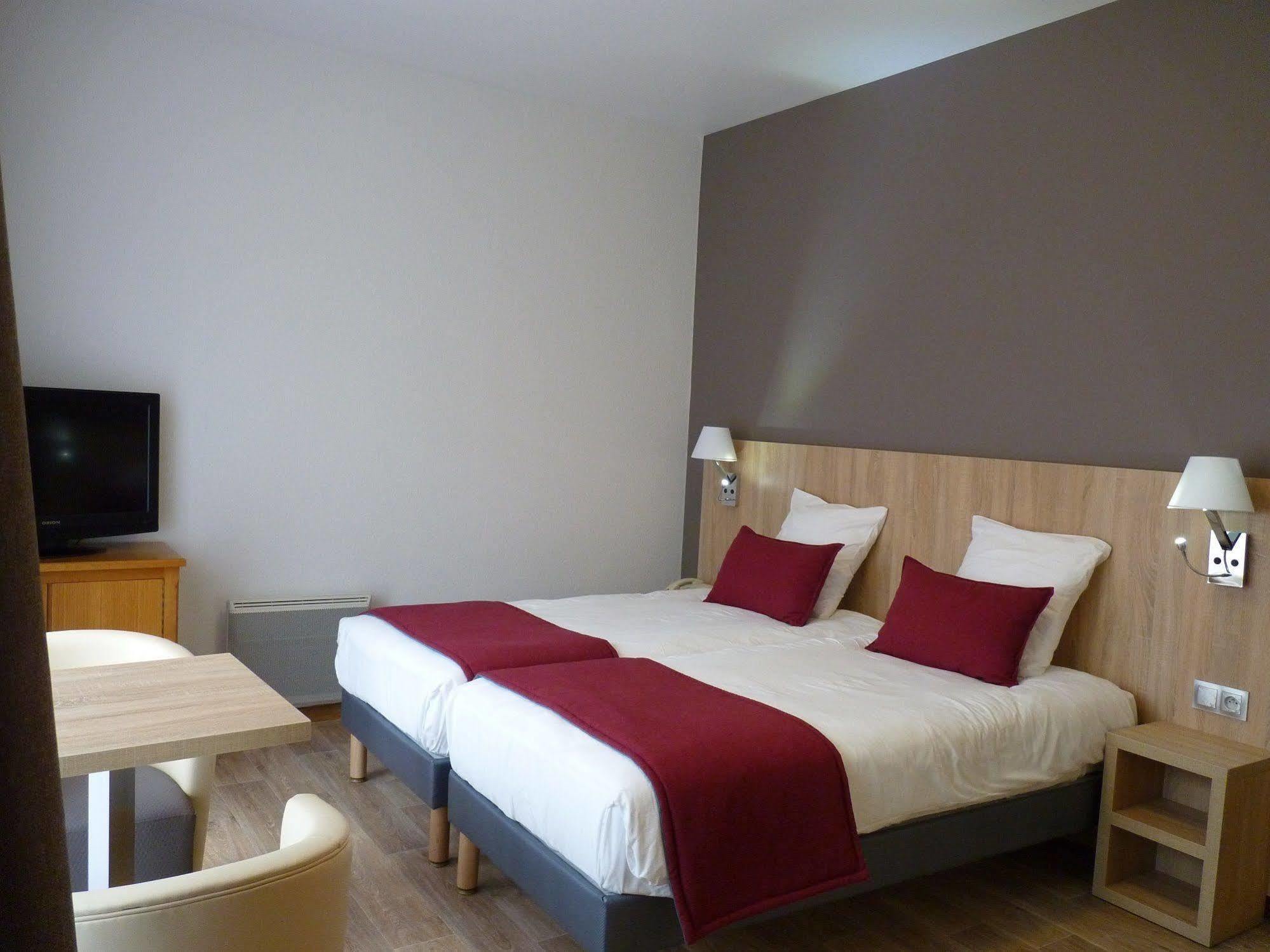 Logis Hotel Notre-Dame De Bonne Fontaine Danne-et-Quatre-Vents Kültér fotó